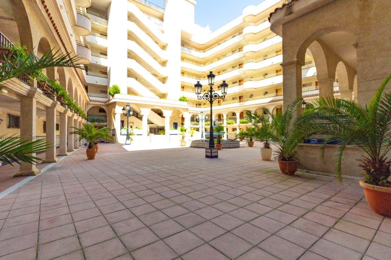 Apartamentos Cordoba Arysal Salou Esterno foto
